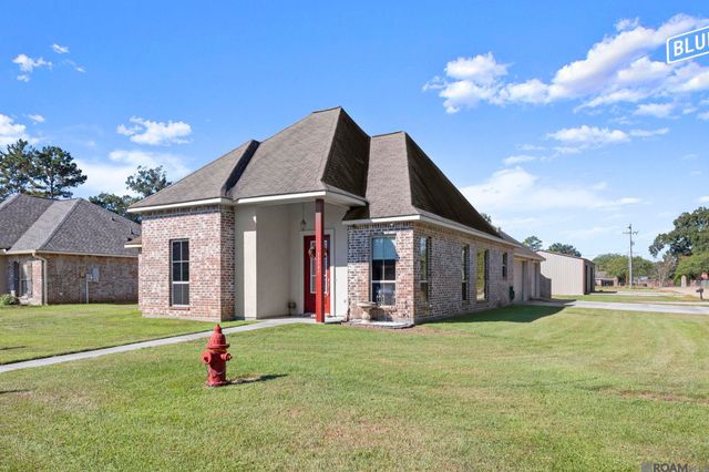 33797 Blue River Dr, Denham Springs, LA 70706