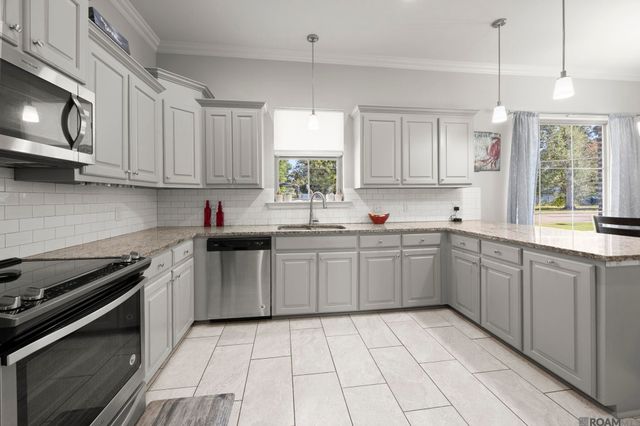 33797 Blue River Dr, Denham Springs, LA 70706