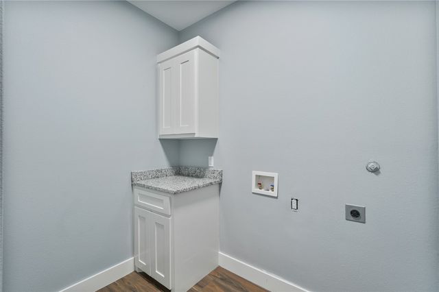 407 Main, Odem, TX 78370