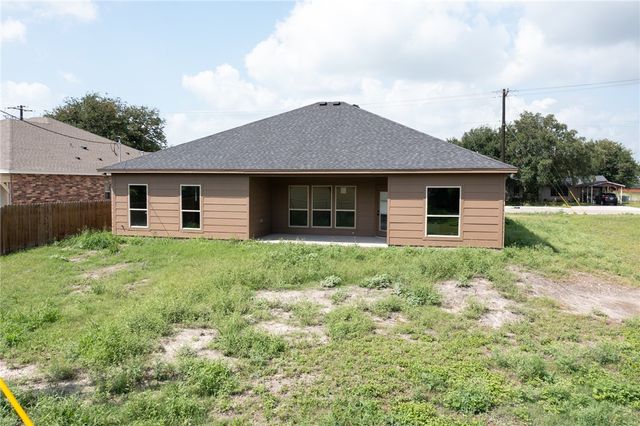 407 Main, Odem, TX 78370