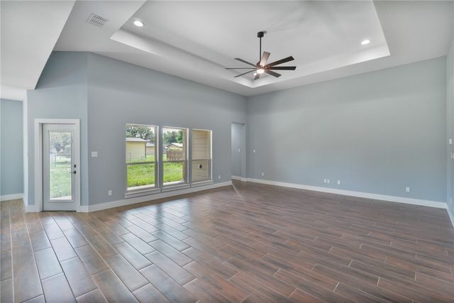 407 Main, Odem, TX 78370