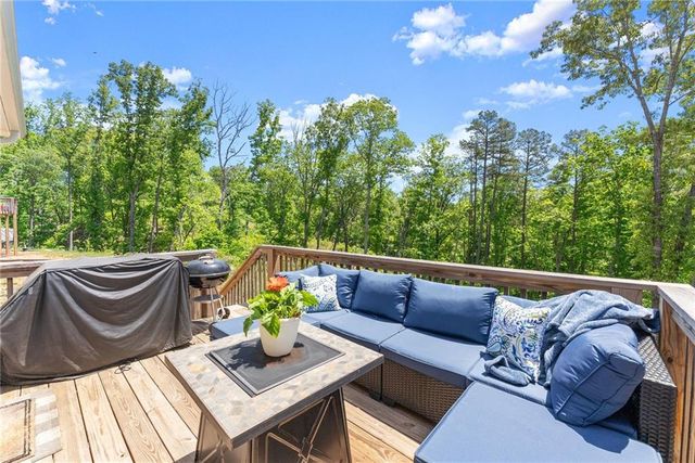 285 Grand Oak Lane, Dahlonega, GA 30533