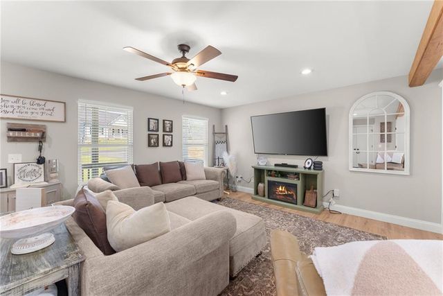 285 Grand Oak Lane, Dahlonega, GA 30533