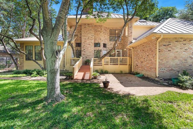 9 Camden Oaks, San Antonio, TX 78248