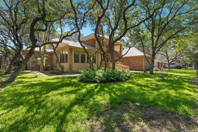 9 Camden Oaks, San Antonio, TX 78248