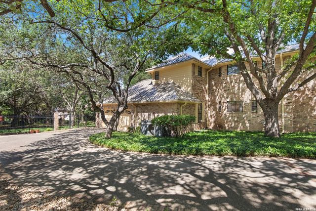 9 Camden Oaks, San Antonio, TX 78248