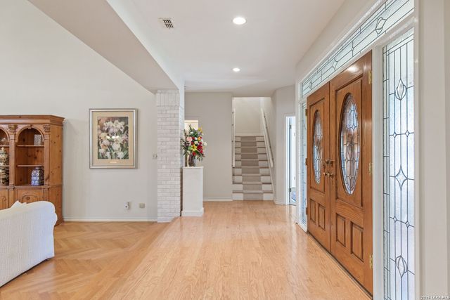 9 Camden Oaks, San Antonio, TX 78248