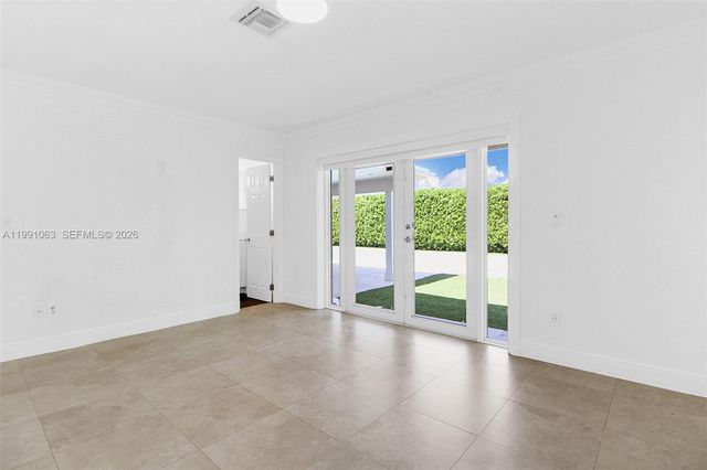 8975 SW 83rd St 0, Miami, FL 33173