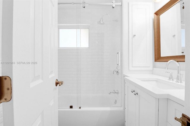 8975 SW 83rd St 0, Miami, FL 33173