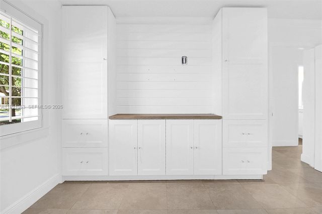 8975 SW 83rd St 0, Miami, FL 33173