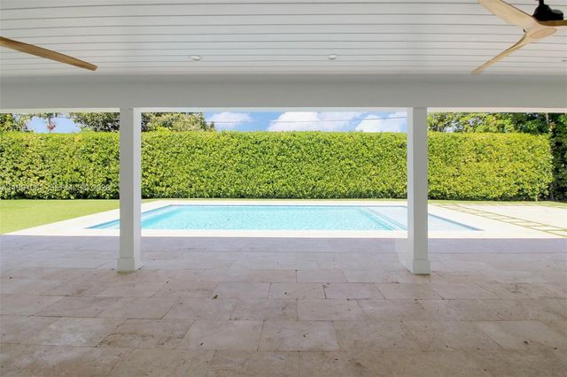 8975 SW 83rd St 0, Miami, FL 33173