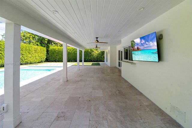 8975 SW 83rd St 0, Miami, FL 33173