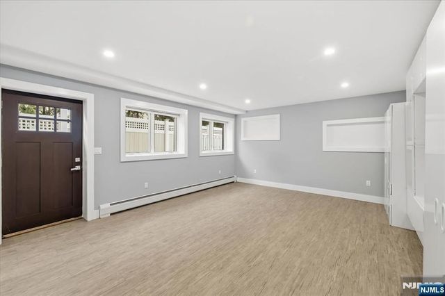 12 Orchard Street 12, Edgewater, NJ 07020