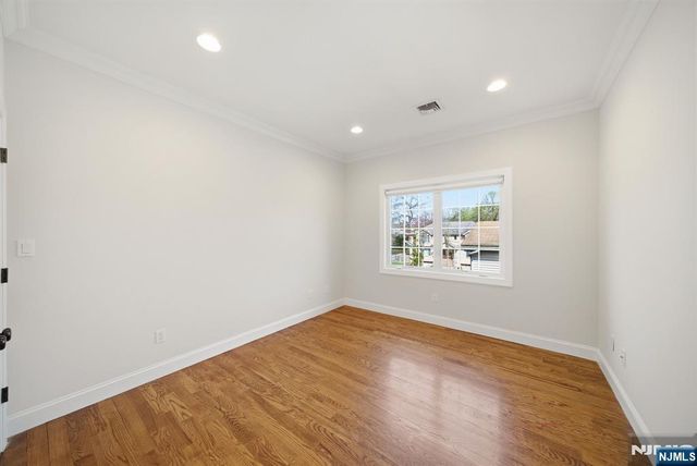 47 Sunset Lane B, Tenafly, NJ 07670
