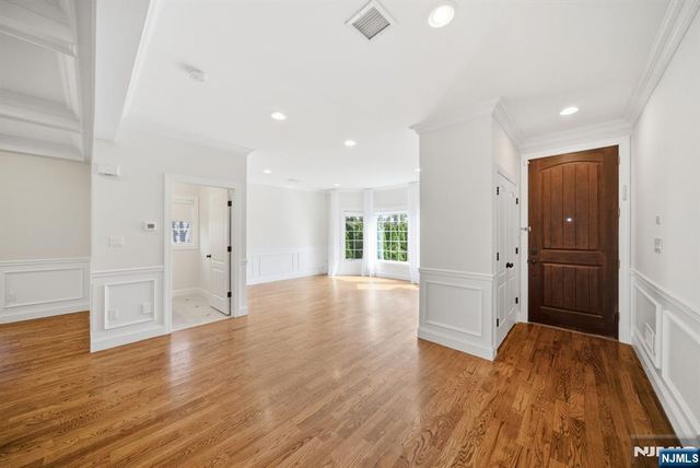 47 Sunset Lane B, Tenafly, NJ 07670