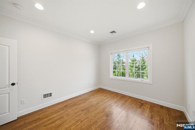 47 Sunset Lane B, Tenafly, NJ 07670