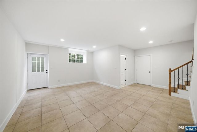 47 Sunset Lane B, Tenafly, NJ 07670