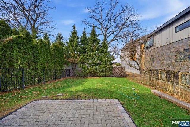 47 Sunset Lane B, Tenafly, NJ 07670