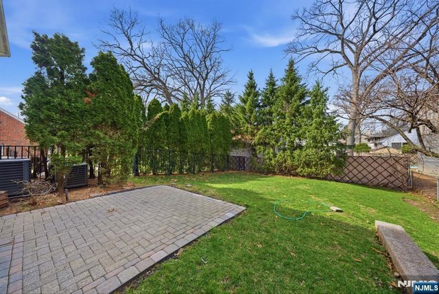 47 Sunset Lane B, Tenafly, NJ 07670