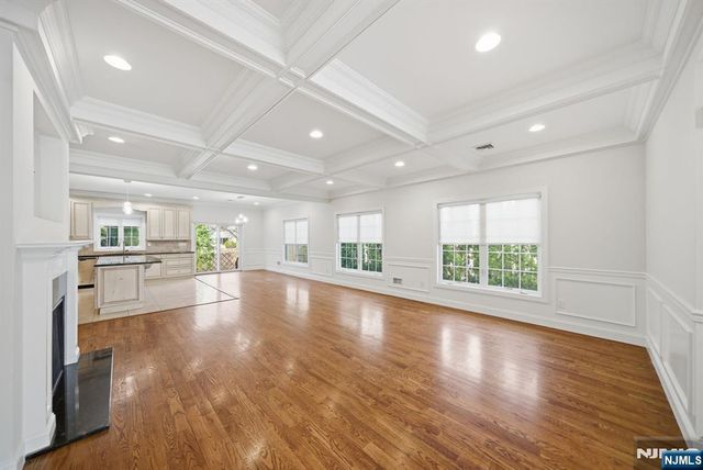 47 Sunset Lane B, Tenafly, NJ 07670