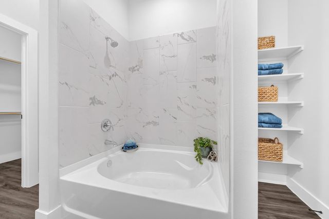 38634 Spur 149 Rd 13B, Magnolia, TX 77354