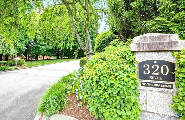 320 Strawberry Hill Avenue 16, Stamford, CT 06902
