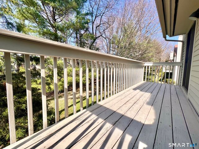 320 Strawberry Hill Avenue 16, Stamford, CT 06902