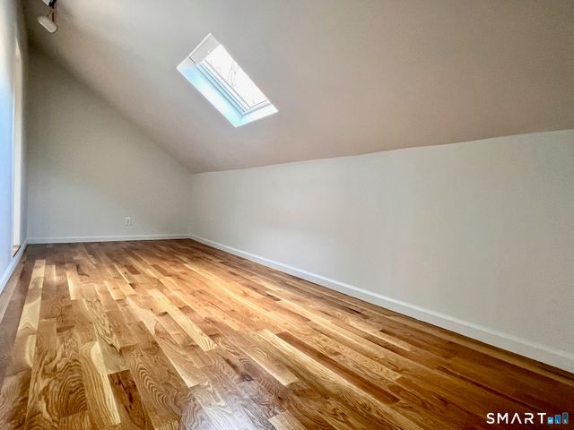 320 Strawberry Hill Avenue 16, Stamford, CT 06902