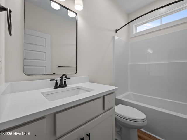 128 Pine View Boulevard, Beaufort, NC 28516