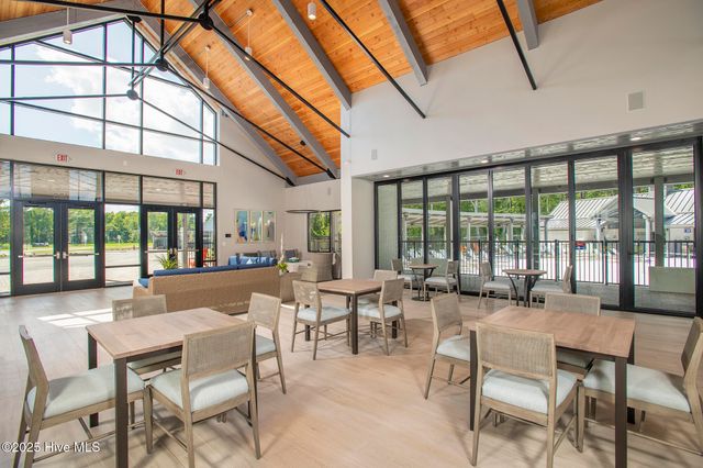 128 Pine View Boulevard, Beaufort, NC 28516