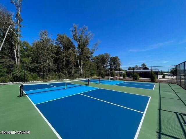 128 Pine View Boulevard, Beaufort, NC 28516