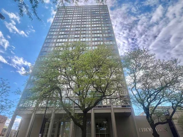 5320 N Sheridan Road 2203, Chicago, IL 60640
