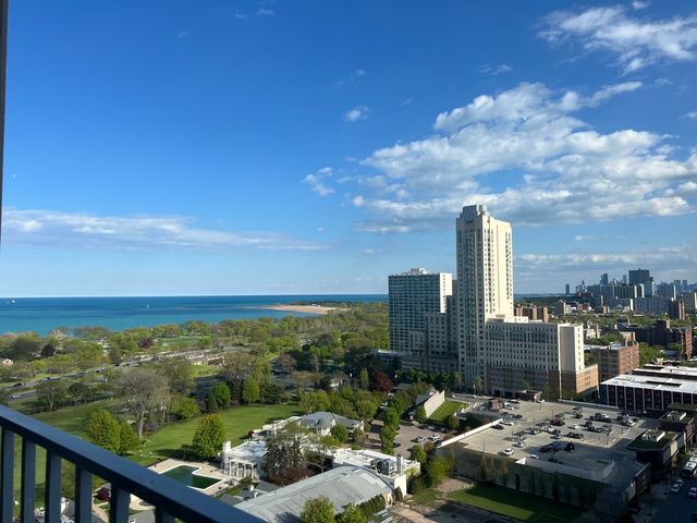 5320 N Sheridan Road 2203, Chicago, IL 60640