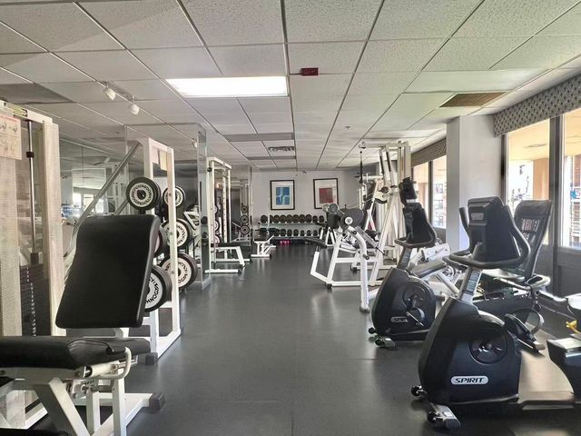5320 N Sheridan Road 2203, Chicago, IL 60640