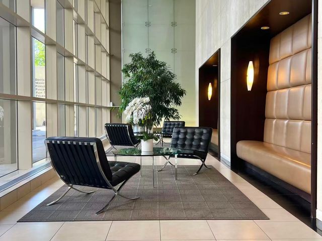 5320 N Sheridan Road 2203, Chicago, IL 60640