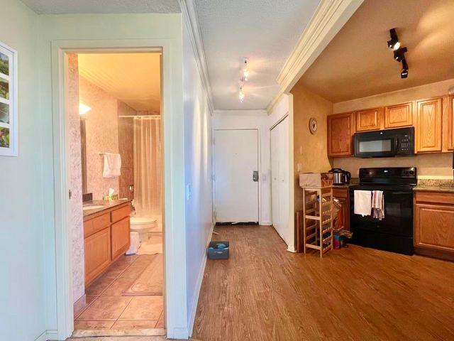 5320 N Sheridan Road 2203, Chicago, IL 60640