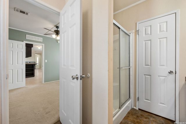 1102 MAGNOLIA ST, Jourdanton, TX 78026