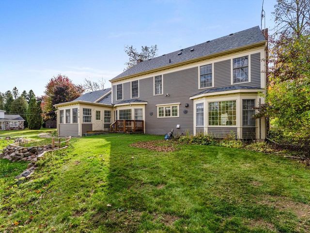 1127 Tanglewood ROAD, Manitowoc, WI 54220