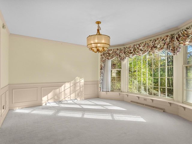 1127 Tanglewood ROAD, Manitowoc, WI 54220