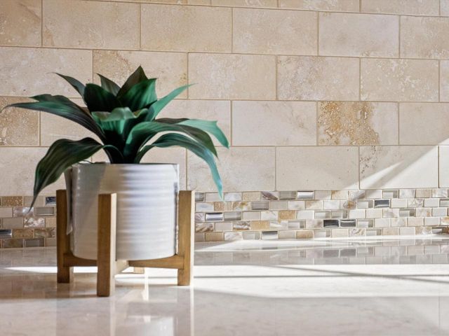 1127 Tanglewood ROAD, Manitowoc, WI 54220