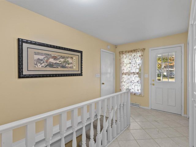 1127 Tanglewood ROAD, Manitowoc, WI 54220