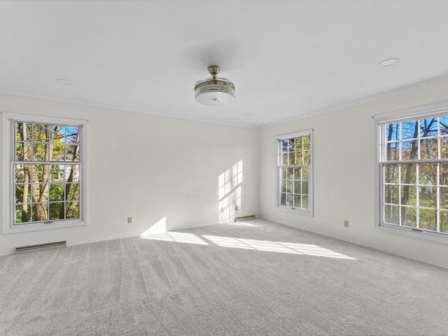 1127 Tanglewood ROAD, Manitowoc, WI 54220