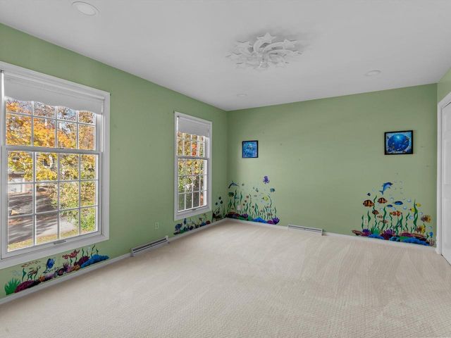 1127 Tanglewood ROAD, Manitowoc, WI 54220