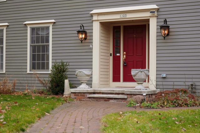 1127 Tanglewood ROAD, Manitowoc, WI 54220