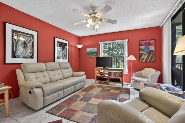 4722 NW 22nd Street 4272, Coconut Creek, FL 33063