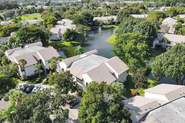 4722 NW 22nd Street 4272, Coconut Creek, FL 33063