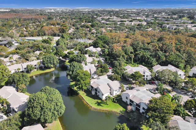 4722 NW 22nd Street 4272, Coconut Creek, FL 33063