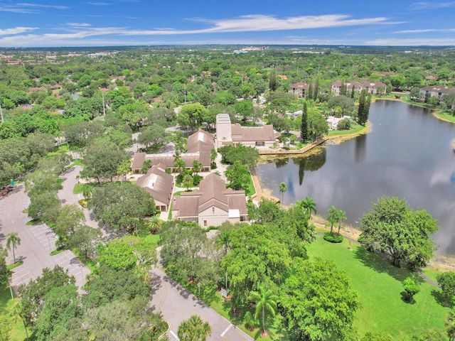 4722 NW 22nd Street 4272, Coconut Creek, FL 33063