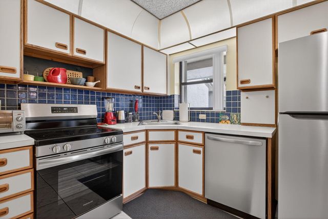 4722 NW 22nd Street 4272, Coconut Creek, FL 33063