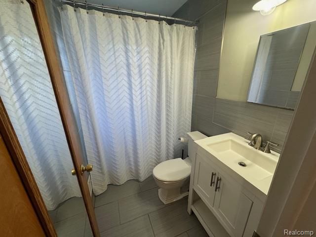 1211 Amelia Avenue, Royal Oak, MI 48073